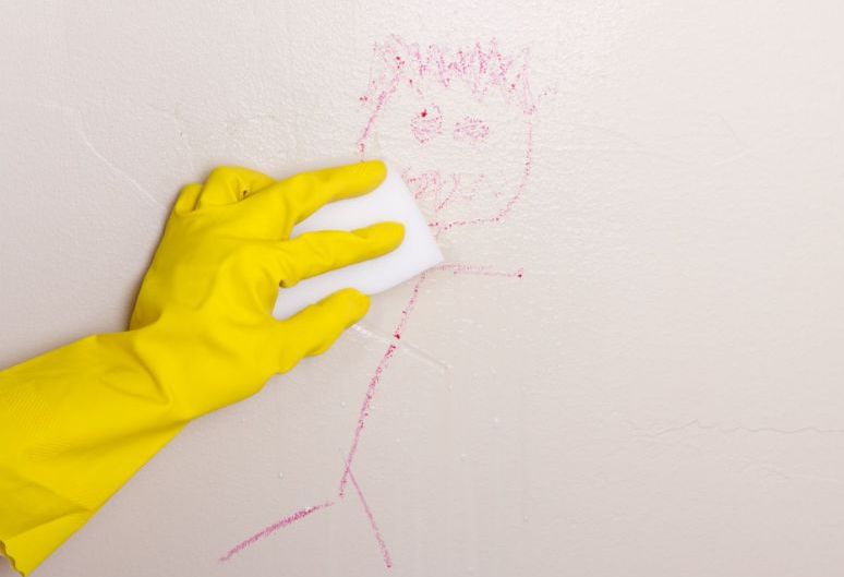 Mur peint : comment nettoyer ?
